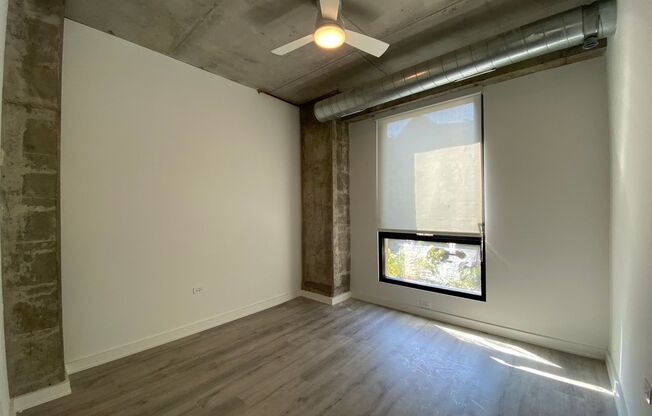 1 bed, 1.5 baths, 702 sqft, $2,475, Unit 102