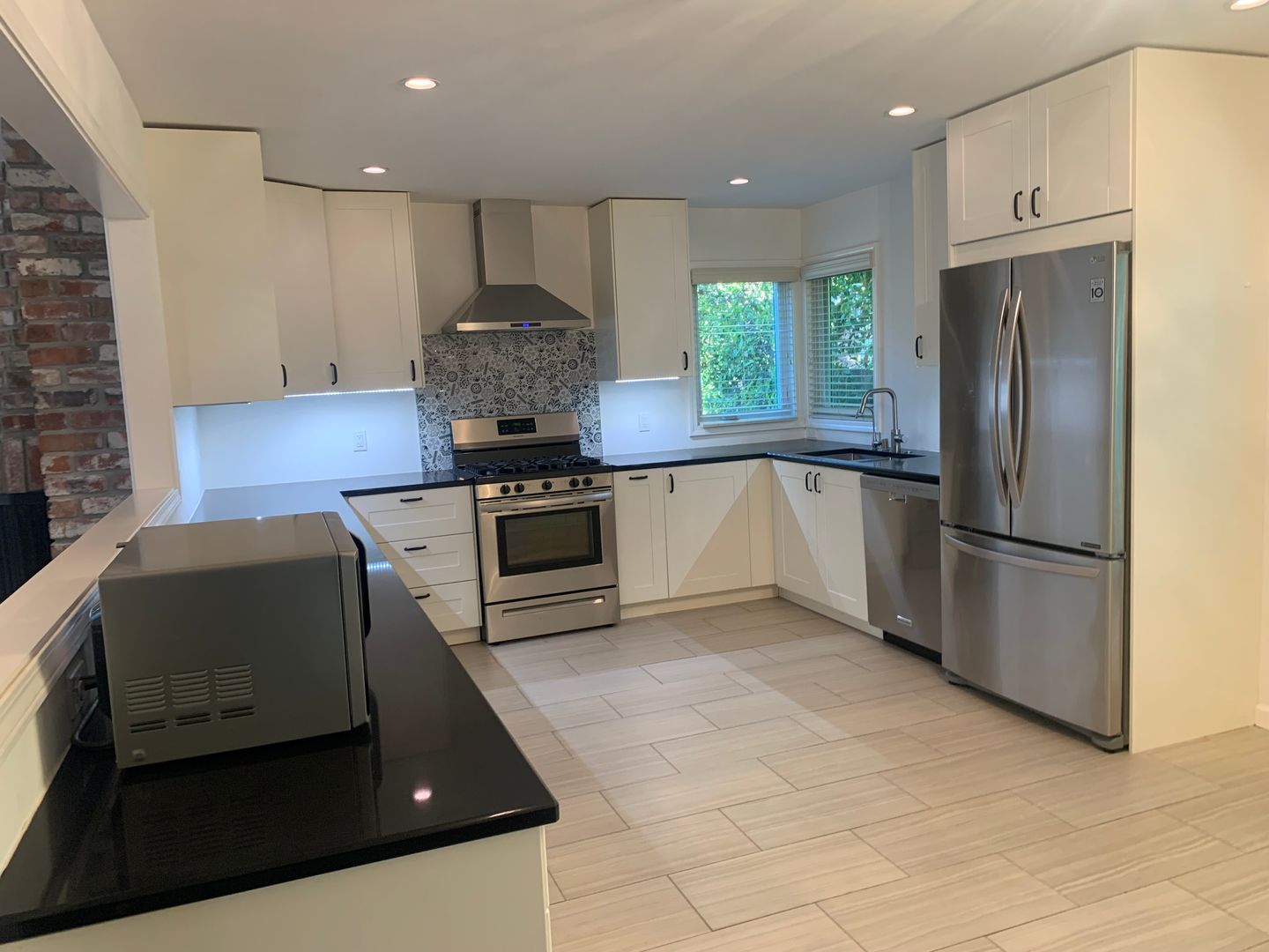 Los Altos, Very Nice  3 Bedroom 2.5 Bath Home.