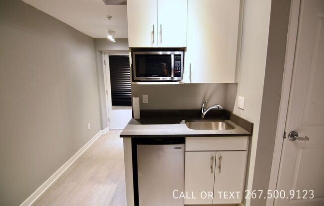535 Budd St 3E