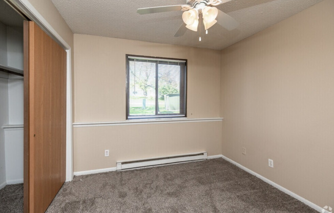 2 beds, 1 bath, 800 sqft, $965, Unit 395-08