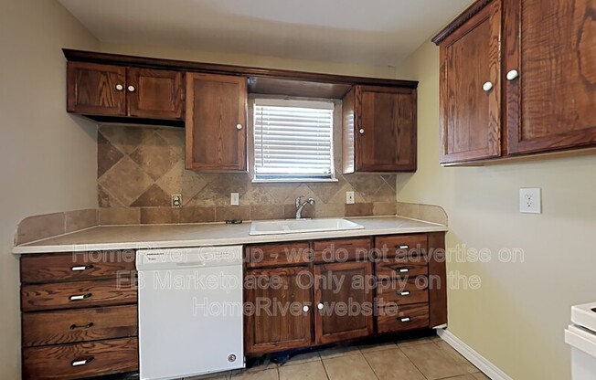 4928 W University Blvd