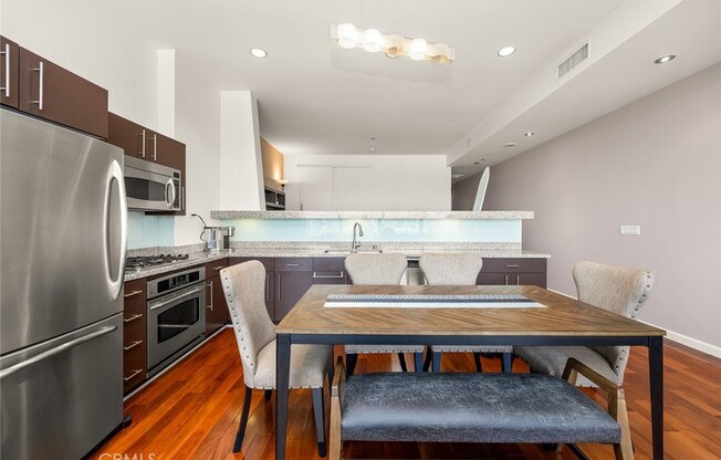 1 bed, 1 bath, 800 sqft, $3,000, Unit 3005