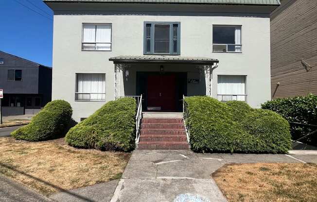 Welcome to Elaine Apartments