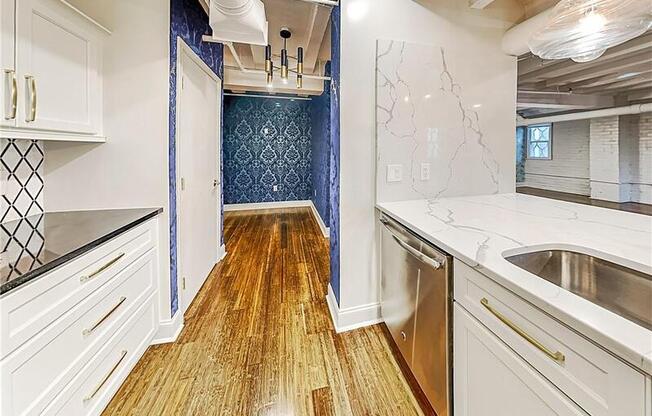 32 Peachtree Street NW