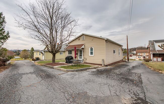 Adorable 3-Bedroom Ranch