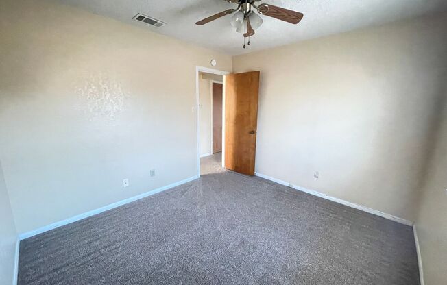 2 beds, 1 bath, $1,000