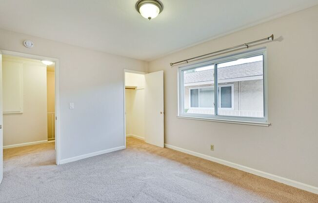 3 beds, 2.5 baths, $3,795, Unit Unit 1