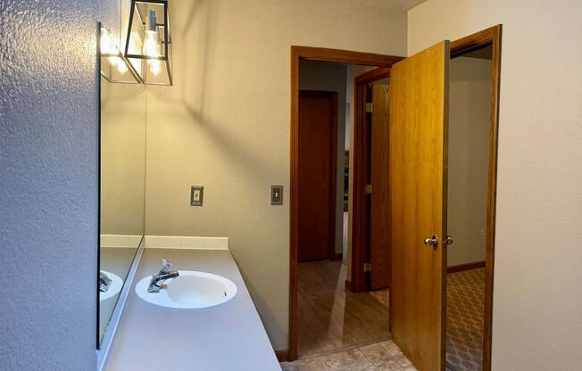 10014 N Indian Trail