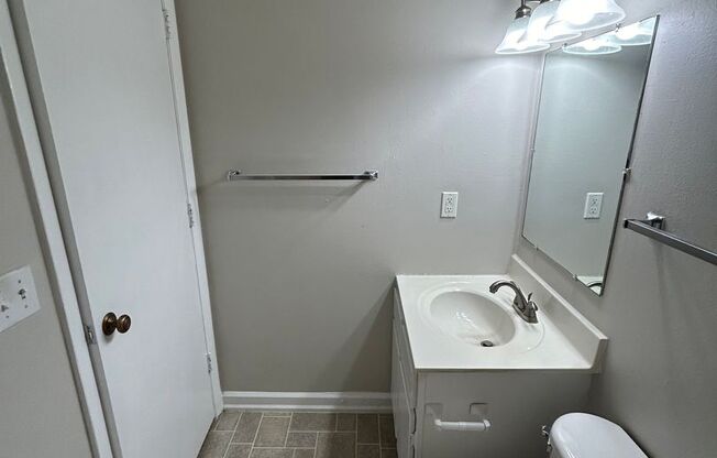 2 beds, 2.5 baths, 1,339 sqft, $1,149, Unit 613