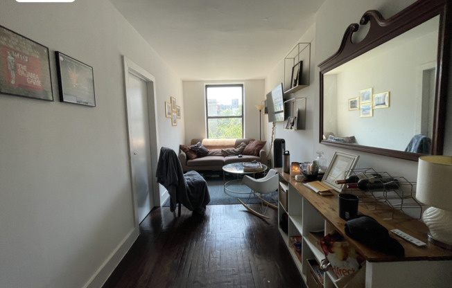 1 bed, 1 bath, $2,795, Unit 3DD