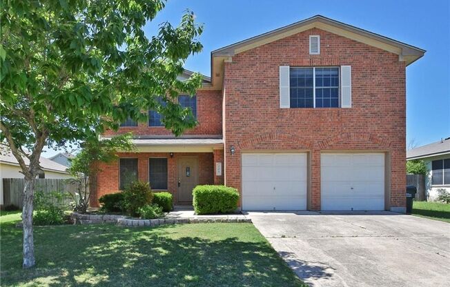 Large 4 Bedroom Home Near Major Conveniences