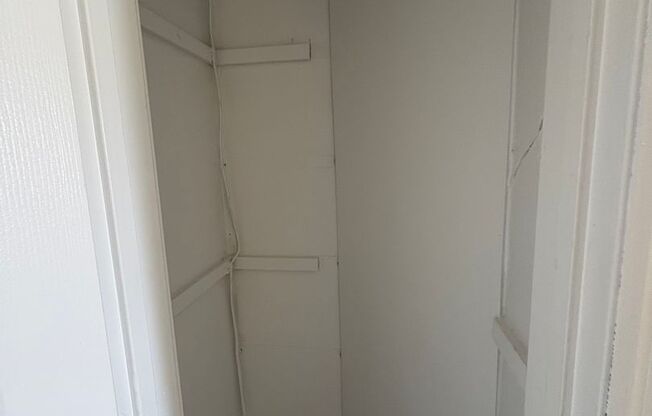 2 beds, 1 bath, $1,150, Unit 2764B