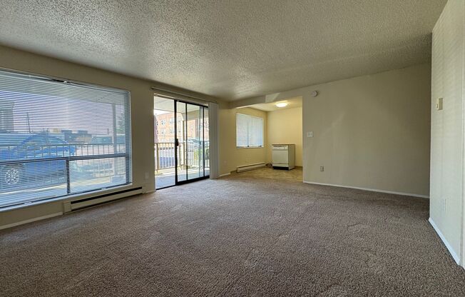 2 beds, 1 bath, 759 sqft, $2,495, Unit 19