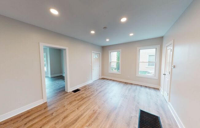 Beautiful 4BD Behind Yale Campus!