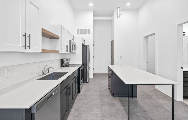 1 bed, 1 bath, 709 sqft, $1,550, Unit 3111