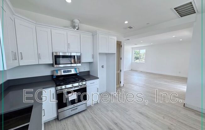15314 GREVILLEA AVE