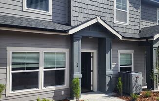 Chets Place Built in 2024 - 2 Bedroom 2 Bathroom w/ private baths for each bedroom