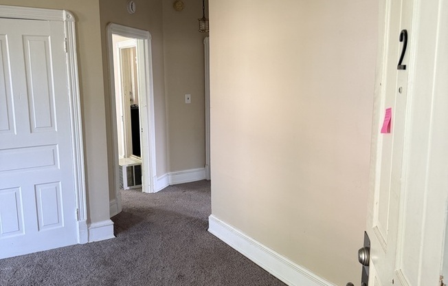 48 W LACROSSE AVE