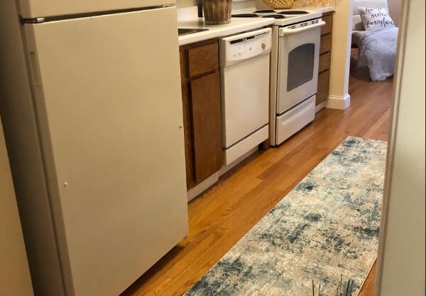 1 bed, 1 bath, , $3,300, Unit 10