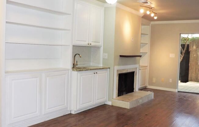 Beautiful Updated Two Story Townhouse In GREAT LOCATION