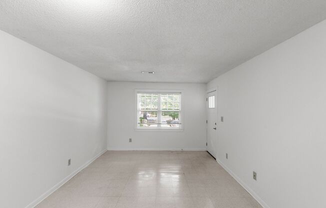 2 beds, 1 bath, 714 sqft, $1,078, Unit 4124-2