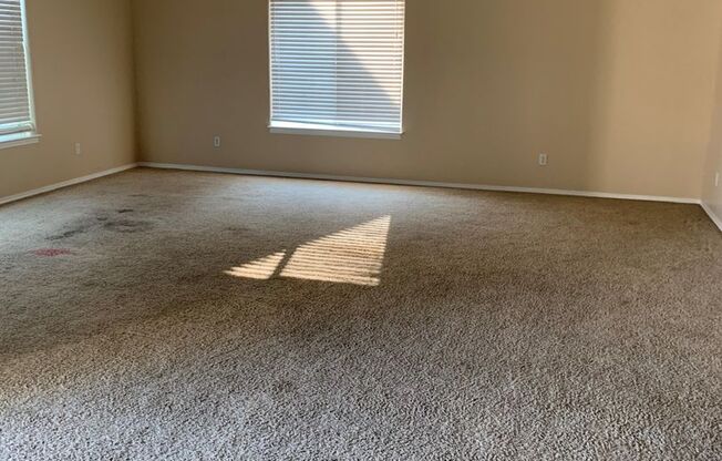 3 beds, 2 baths, $2,300