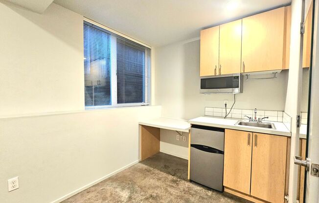 Studio, 1 bath, 134 sqft, $850