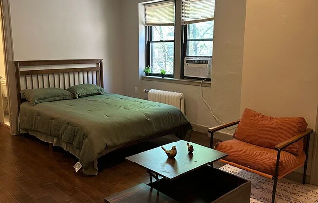 Studio, 1 bath, 600 sqft, $1,049, Unit Unit 315