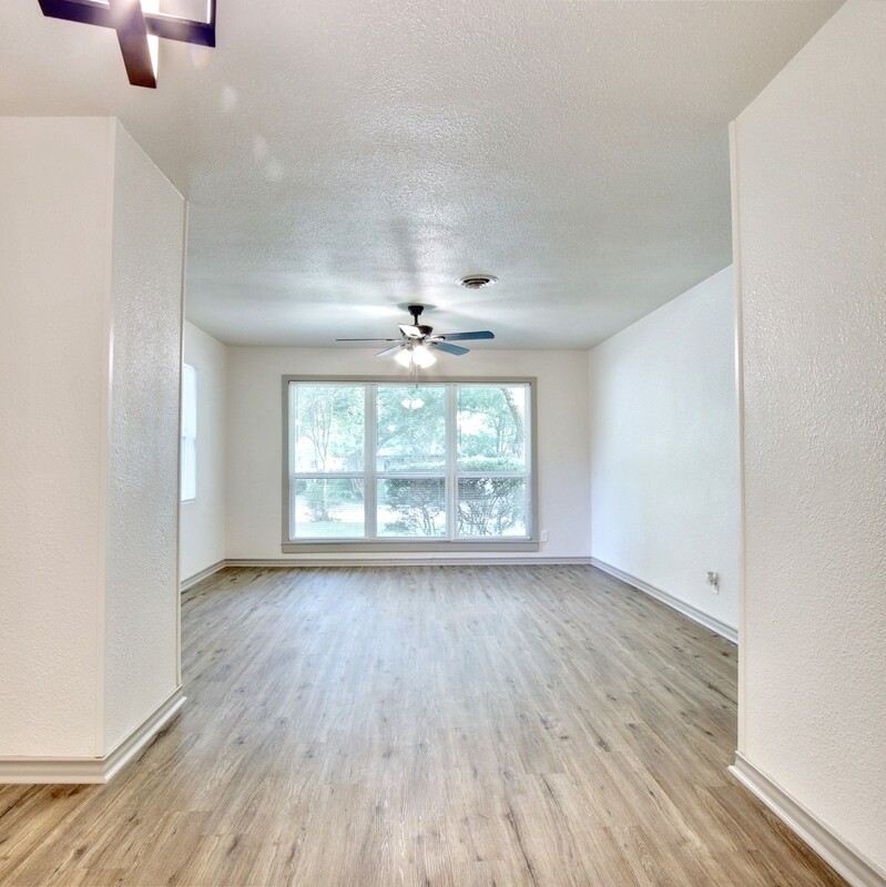 818 BLOSSOM RD