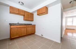 7927 S Ellis
