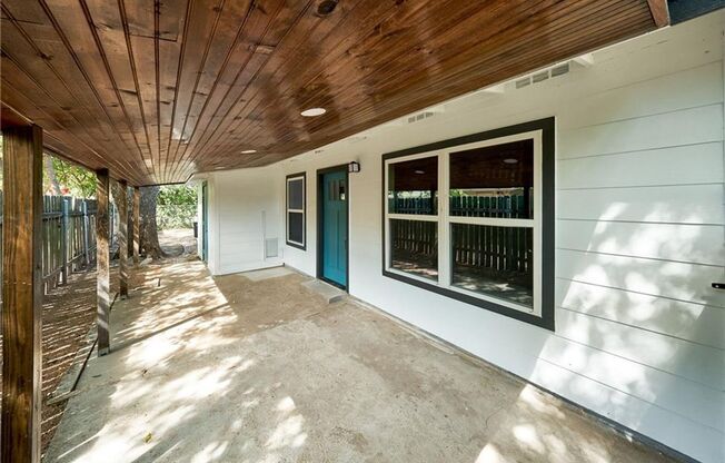 8602 Fireside Dr