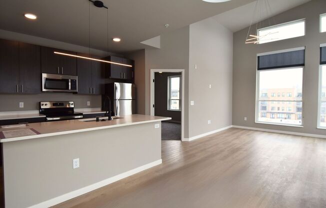 2 beds, 2 baths, 1,248 sqft, $2,750, Unit 5604-415