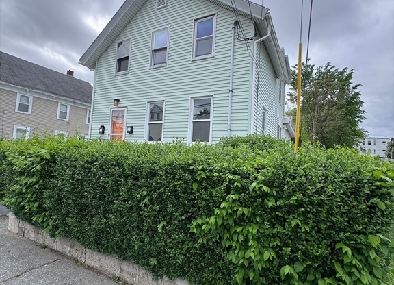 18 PLEASANT ST