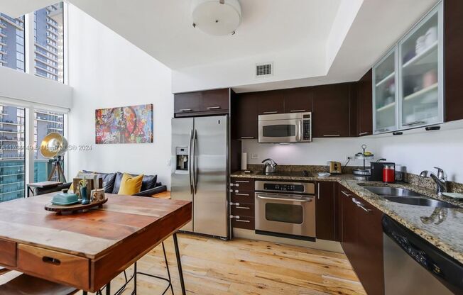 41 SE 5th St # 14-10 (A11704149)