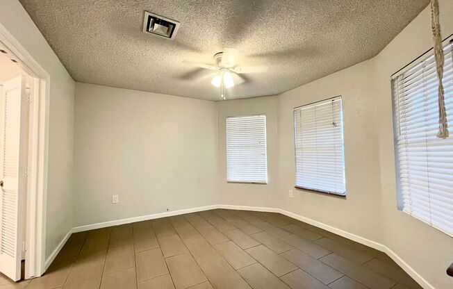 COMING SOON! ADORABLE 3 BEDROOMS/ 2BATHS SINGLE LEVEL HOME!!