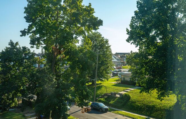 2 beds, 1 bath, 650 sqft, $1,395, Unit C8