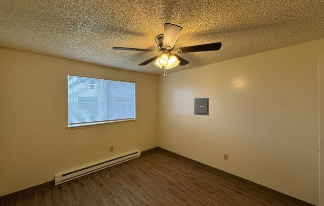 1 bed, 1 bath, 720 sqft, $880, Unit 2