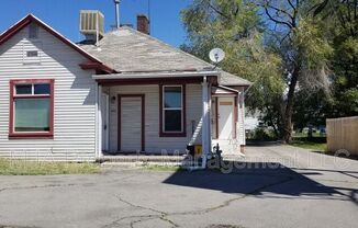 970 W CTR ST