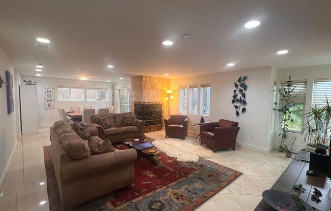 3 beds, 3.5 baths, $7,435, Unit Unit 102