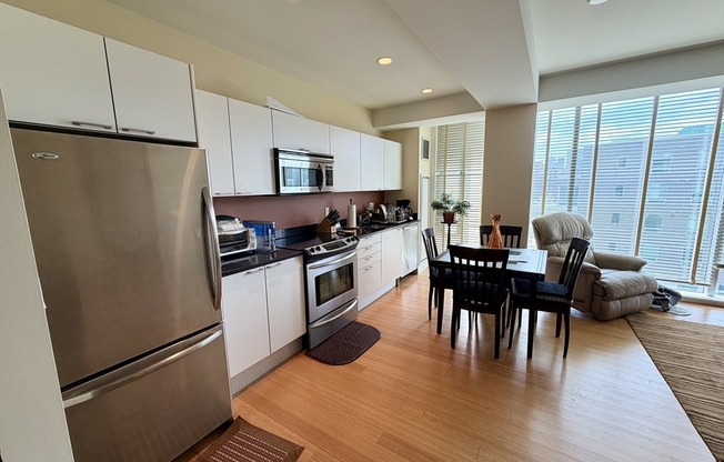 1 bed, 1 bath, 696 sqft, $3,100, Unit 622
