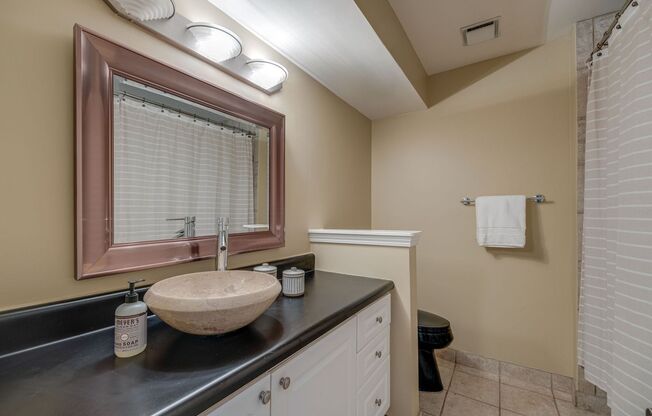 2 beds, 2 baths, $2,499