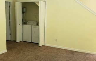 2 beds, 2 baths, 1,000 sqft, $1,525, Unit B-103