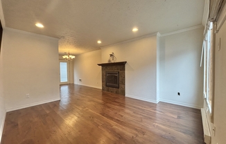 2111 N HOUK RD
