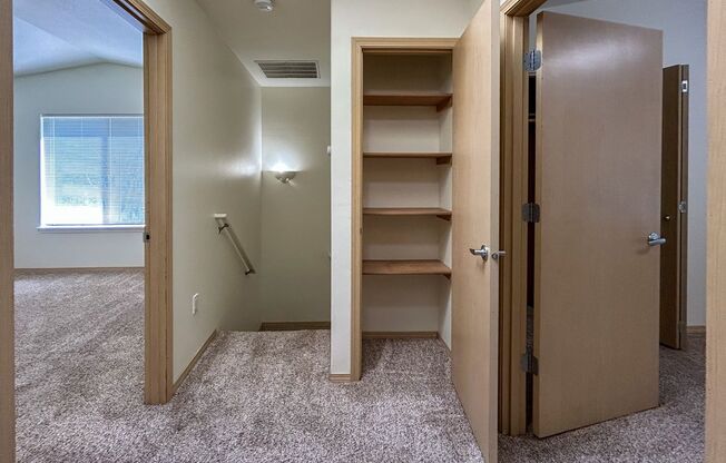 2 beds, 2.5 baths, 1,150 sqft, $1,595, Unit 3752-104