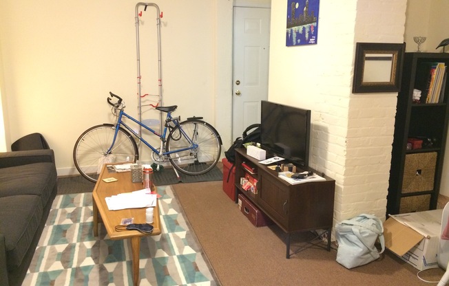 1 bed, 1 bath, 648 sqft, $2,500, Unit 03-B2
