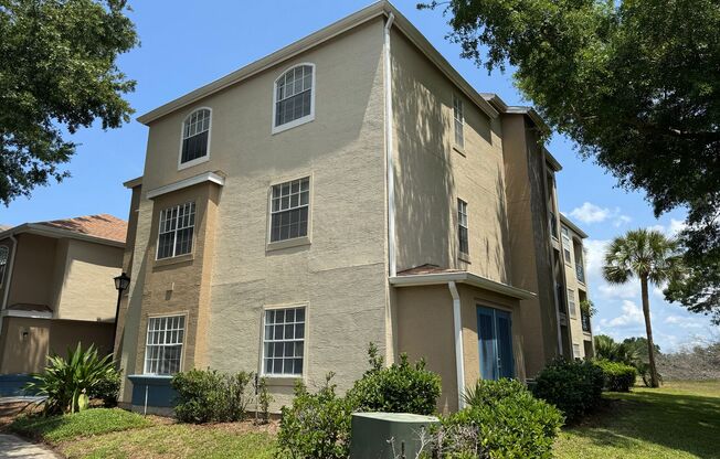 Metrowest 2BR/2BA Condo – Ground Floor Convenience!