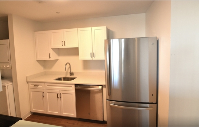 2 beds, 2 baths, 1,209 sqft, $4,885, Unit 620