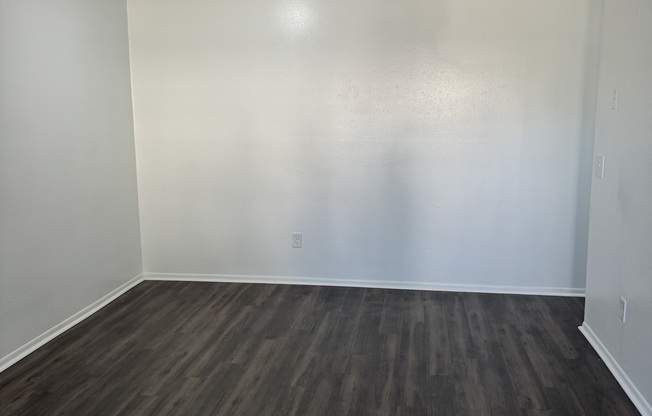 8588 CHANNELVIEW CIR