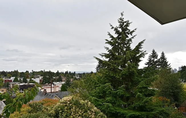 Hardwood Floors, In‑Unit Laundry & Private Deck | Winslow Place