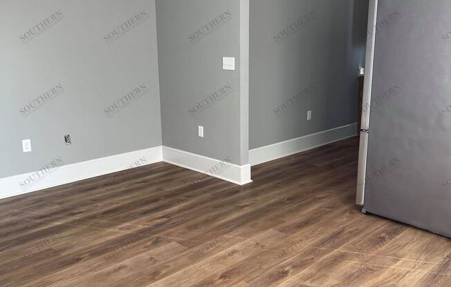 2 beds, 2 baths, 1,000 sqft, $1,300, Unit Suite 50